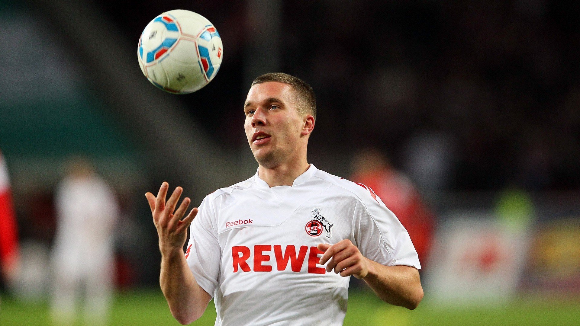 中国足球的场地设施建设标准化方案，2021足球场地建设规划